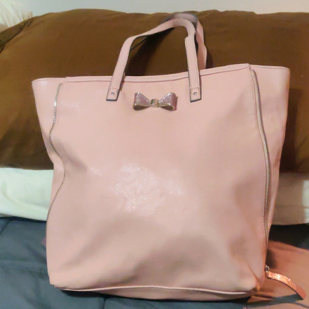 Candies shoulder bag